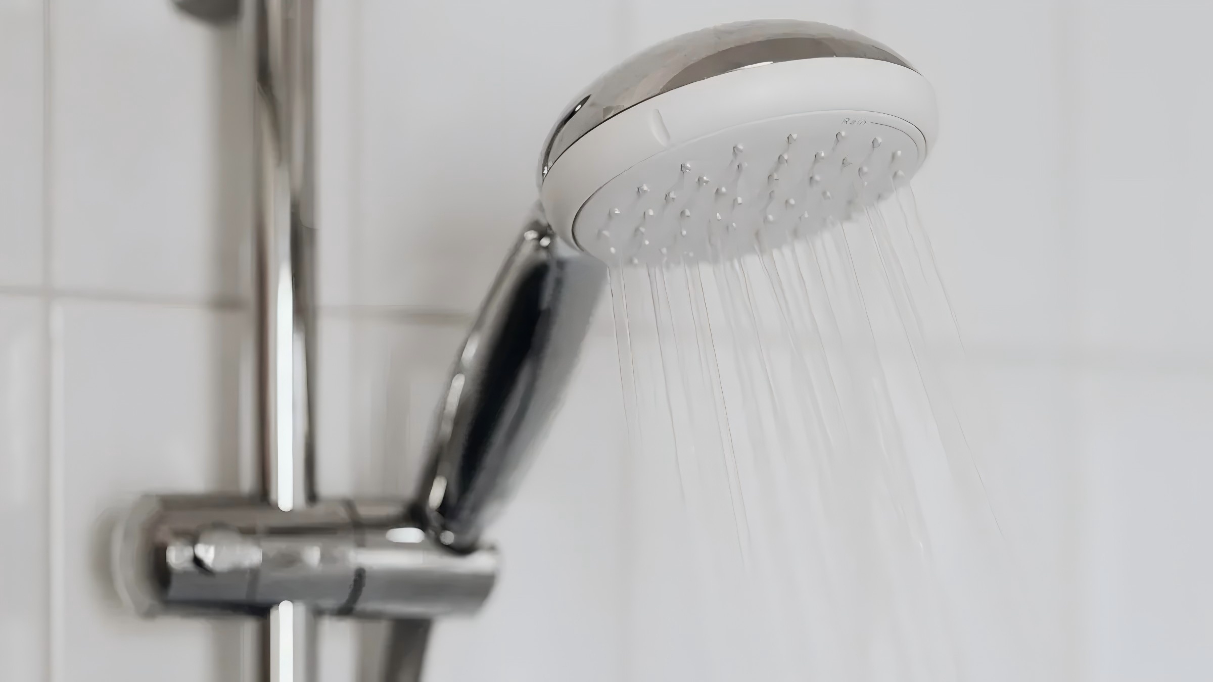 changing shower head.jpg